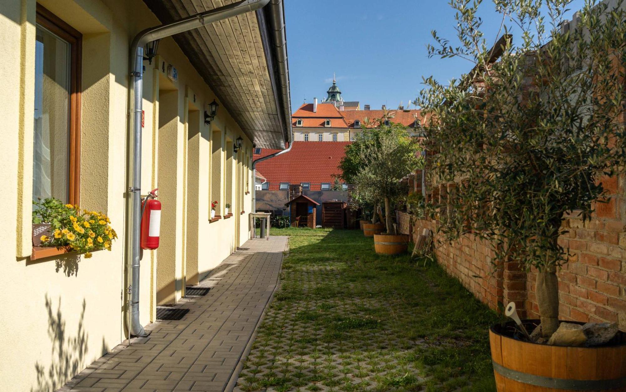 Penzion Alenka Valtice Zewnętrze zdjęcie